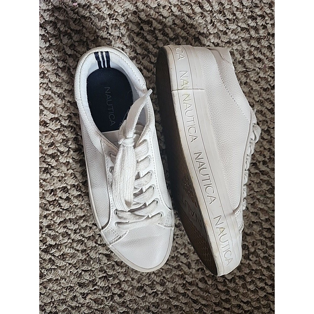 Nautica Aelisa Women’s  Flatform Sneakers White Faux Leather 7 NavTech Comfort